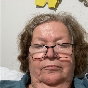 Meet your Posher, Marielos